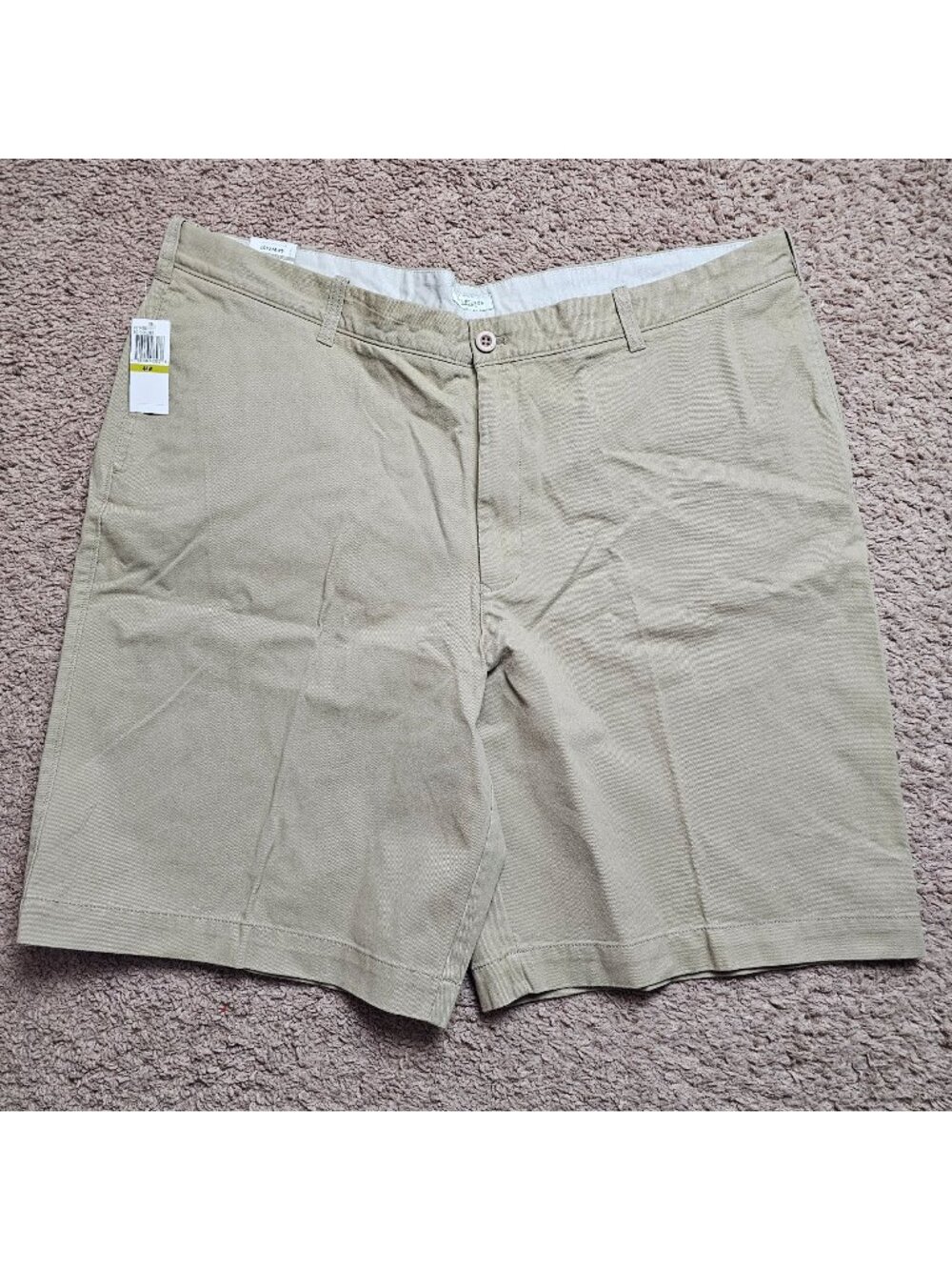 NWT Van Heusen Chino Shorts Mens 44 44x10 Tan Flat Front Cotton Casual